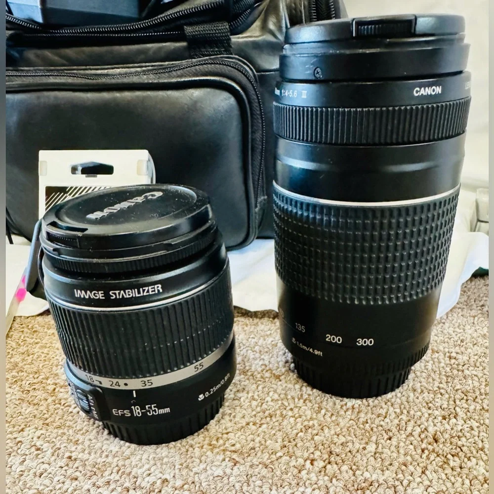 Canon Black EOS Rebel XS 1000D Camera Bundle with Accessories. Works Perfectly!